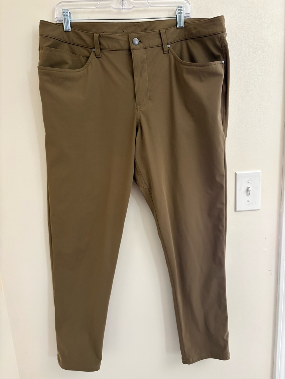 Lululemon ABC Slim-Fit Trouser Men’s 38 Warpstreme Stretch Pants Casual Office